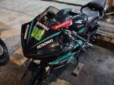Yzf R1