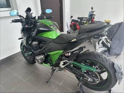 Kawasaki Z800(2013)