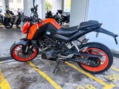 Ktm Duke 200 v1