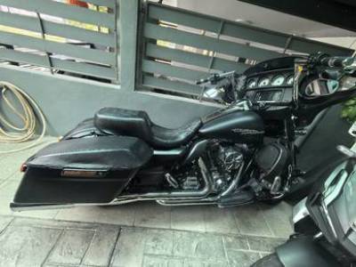 Harley Davidson Street Glide Rushmore