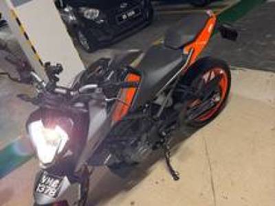 KTM Duke 200 v2 ABS