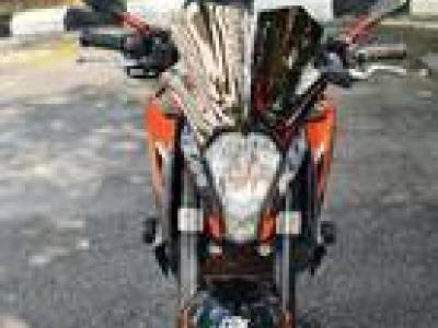 KTM Duke 390 V1