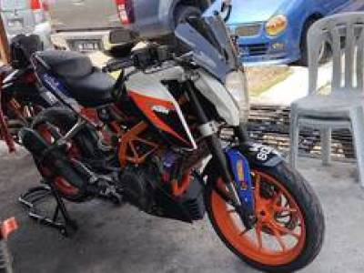 ktm duke v1 ABS 2015