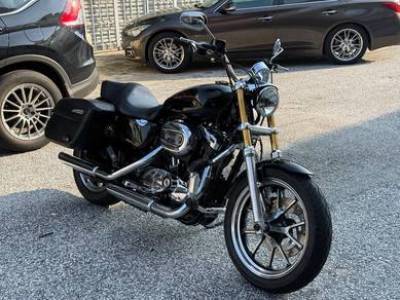 Harley Davidson sportster custom  1200