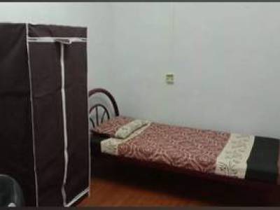 bilik sewa single lelaki( Rumah bawah)
