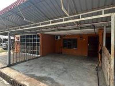 rumah sewa parit karjo