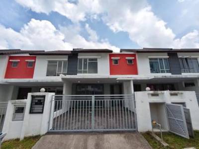 Puri Residence 2 Storey House for RENT Rumah Sewa Nusa Damai gudang